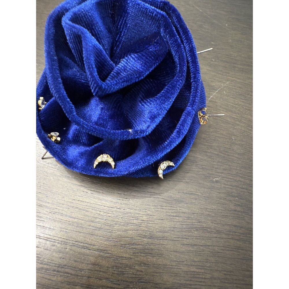 Free‎ People Rosette Brooch Pin & 5 Pairs of stud earrings NEW #31 - Picture 4 of 7